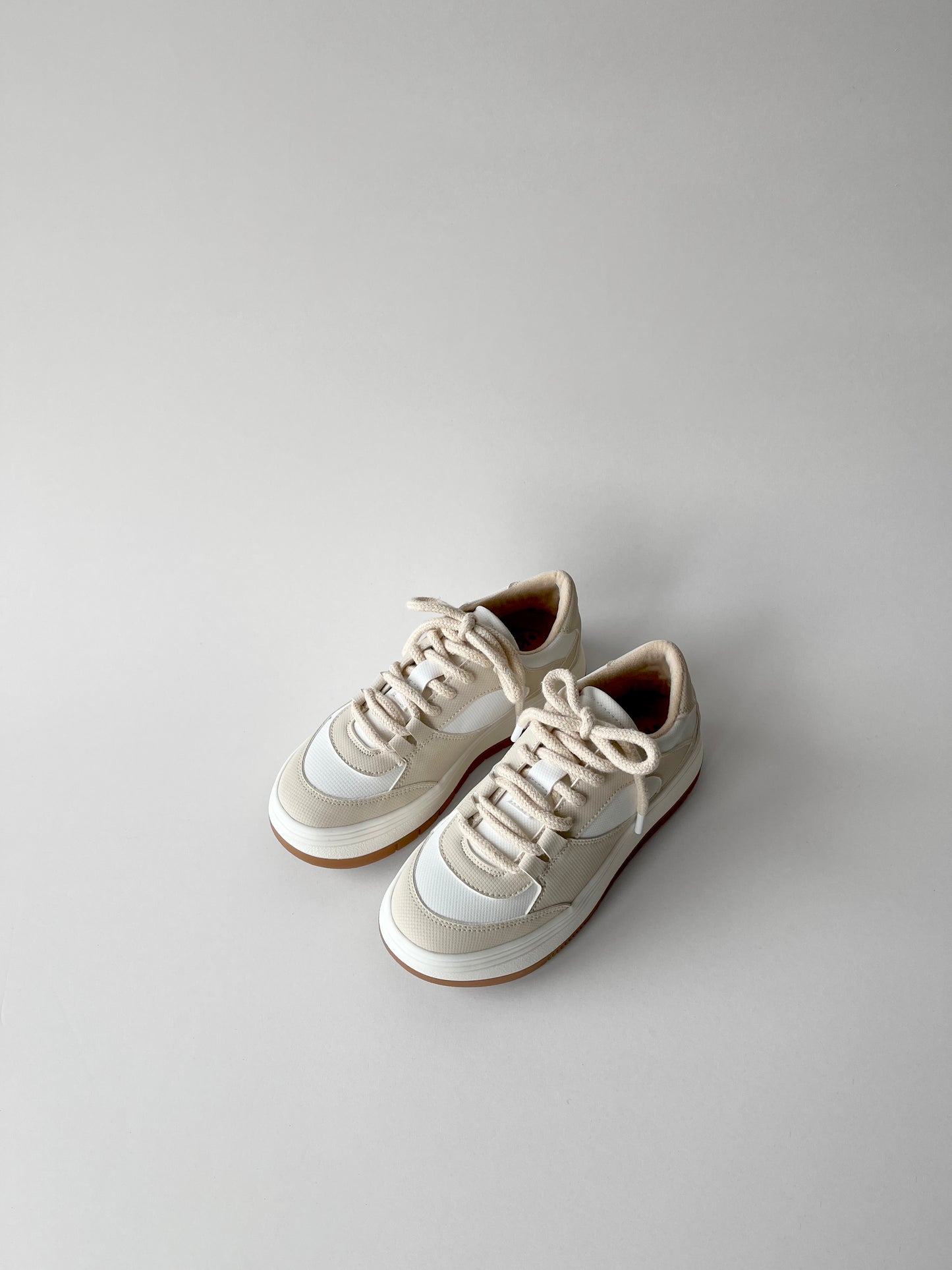 Alicia Beige