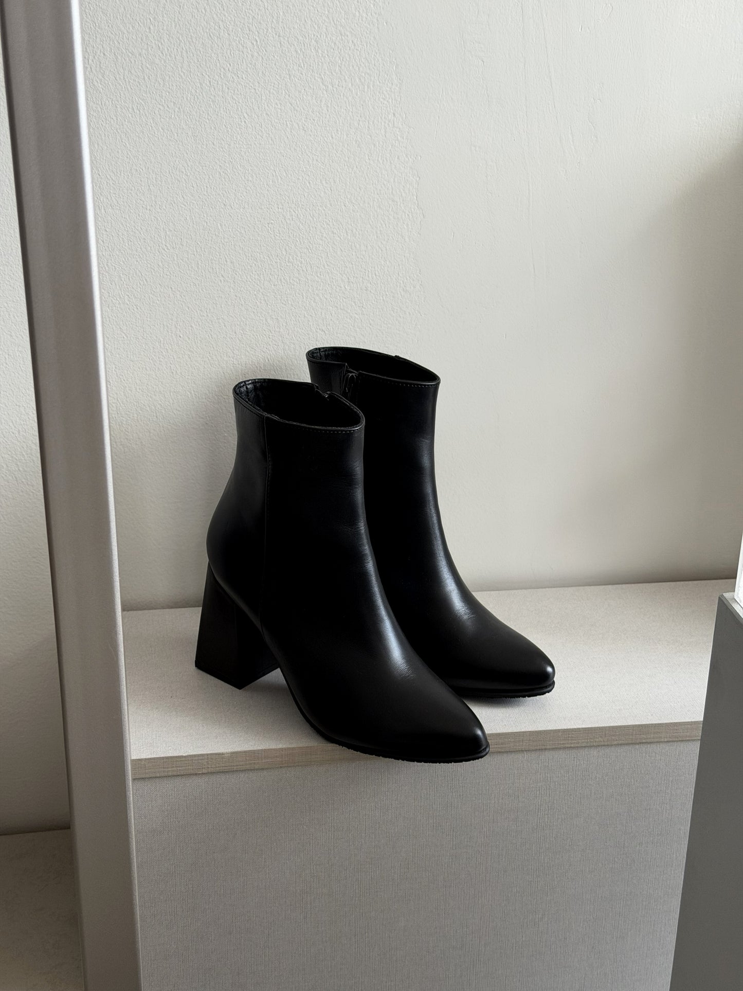 Esthela Boots