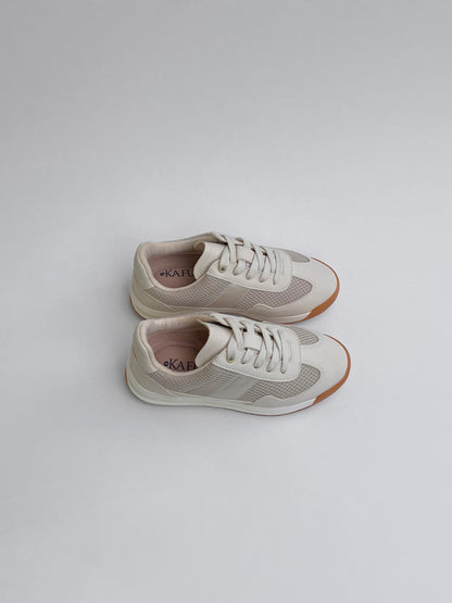 Antonia Beige